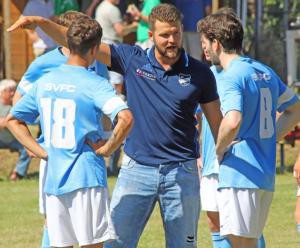 Ehemaliger Puckjäger trainiert Fußballer