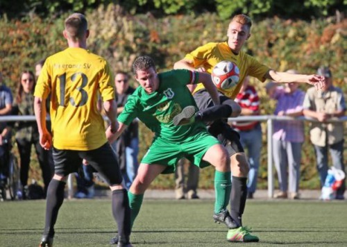 Westsachsenliga: Schwarz-Elf trotzt Meerane ein Remis ab