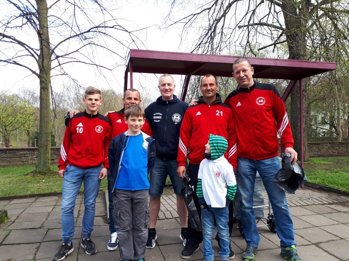 Meeraner SV bei städtischem Putztag vertreten