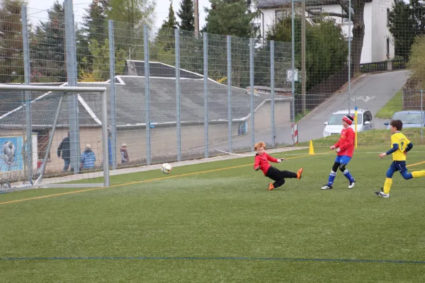 23.04.2016 Traktor Neukirchen vs. Meeraner SV