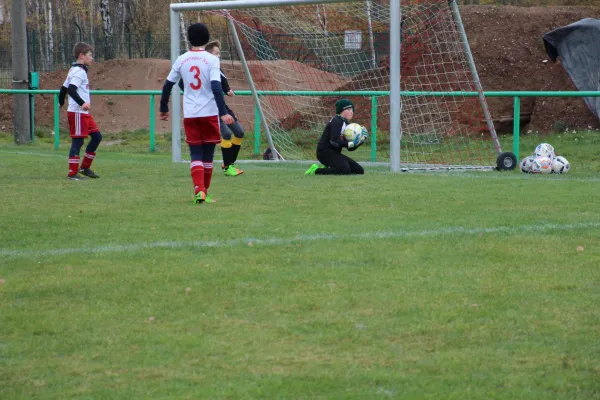 18.11.2017 SV Waldenburg 1844 II vs. Meeraner SV II